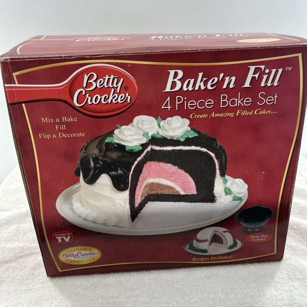 Betty Crocker Bake n Fill Cake Pan Set with Dome 4 Piece Bake Set Open box